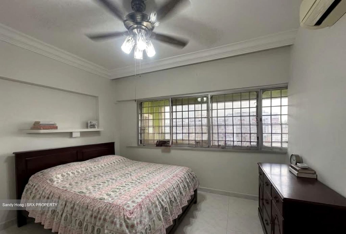 Blk 556 Jurong West Street 42 (Jurong West), HDB Executive #562594821